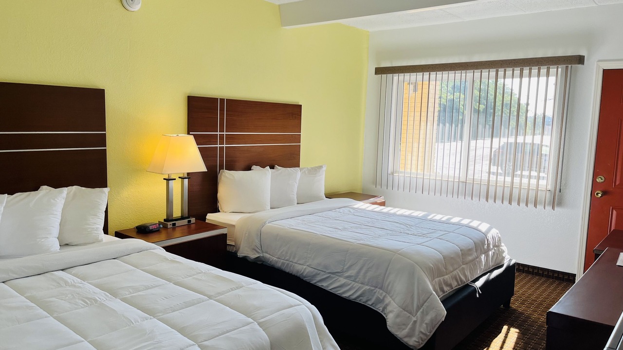 Photo of Bedroom in East Dubuque