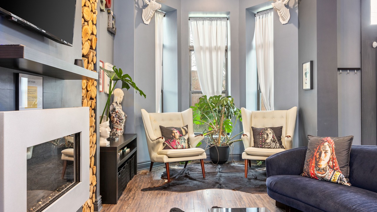 Photo of Livingroom in Bronzeville