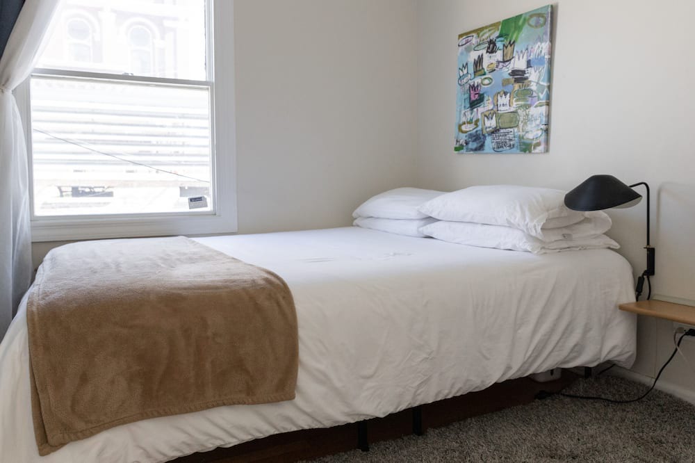 Photo of Bedroom in Bucktown