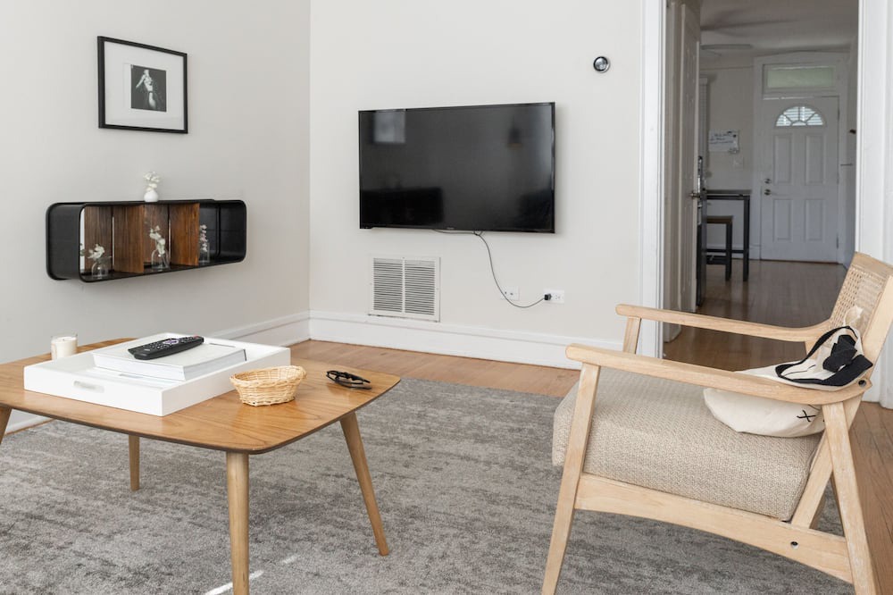 Photo of Livingroom in Bucktown