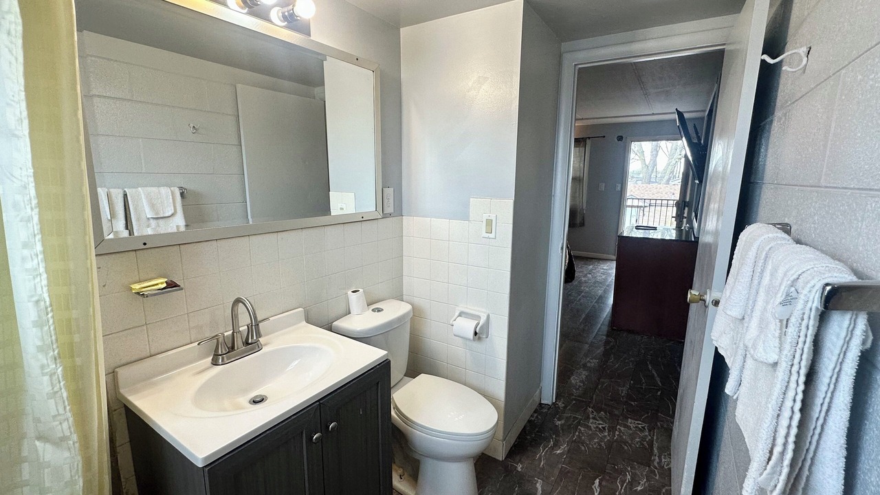 Photo of Bathroom in Des Plaines