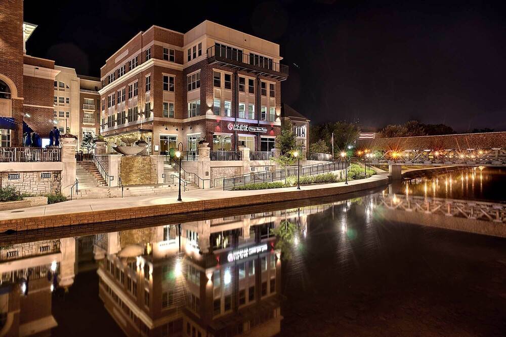 Photo of Outdoor in Naperville