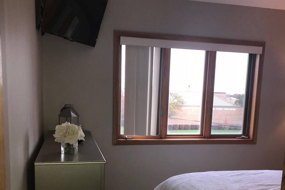 Photo of Bedroom in Oak Lawn