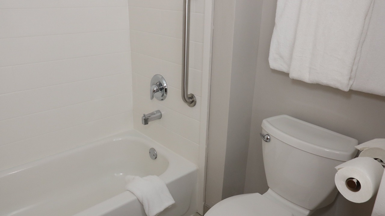 Photo of Bathroom in Waukegan