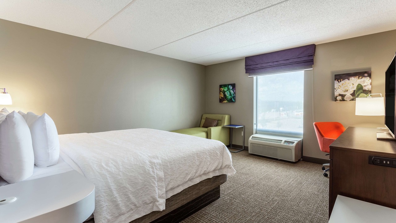 Photo of Bedroom in Libertyville