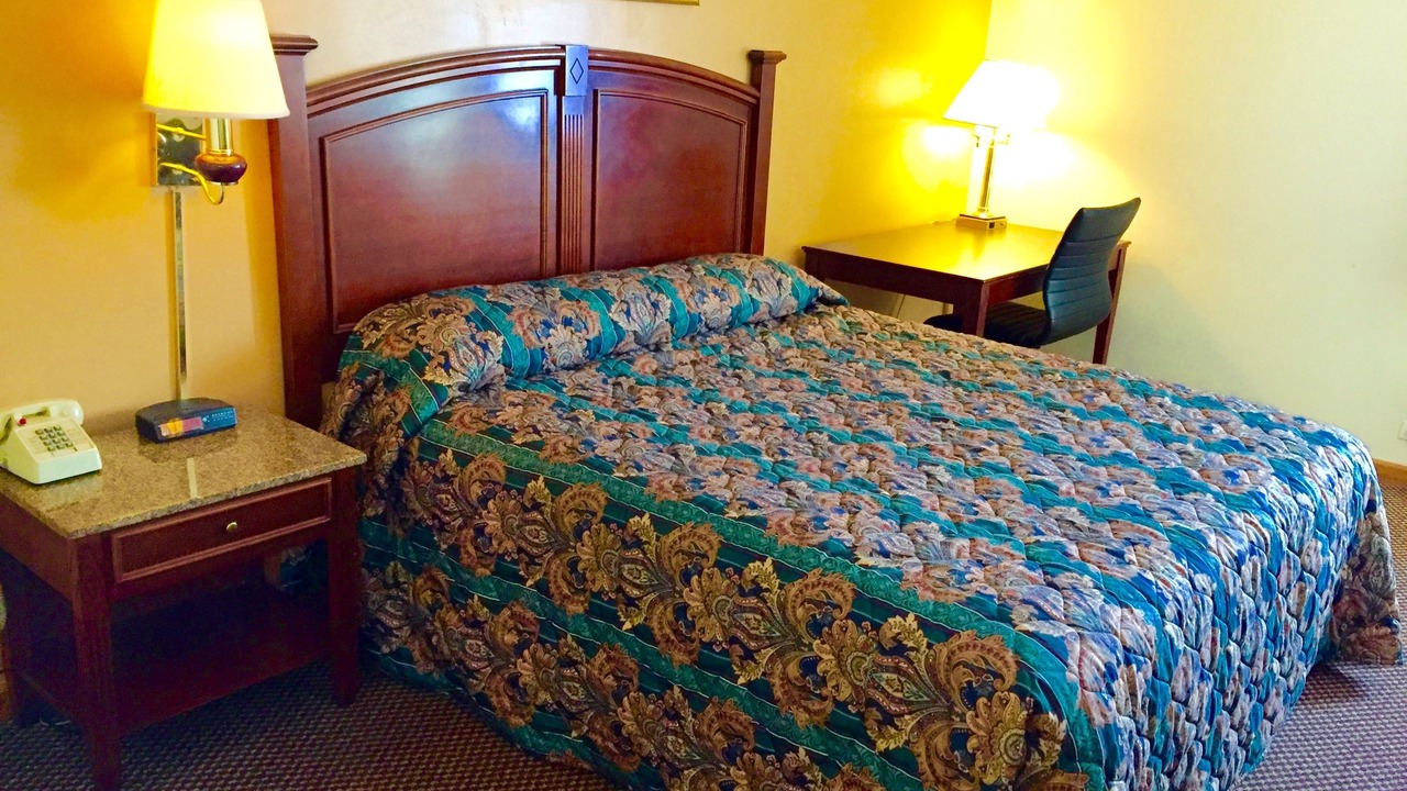 Photo of Bedroom in Waukegan