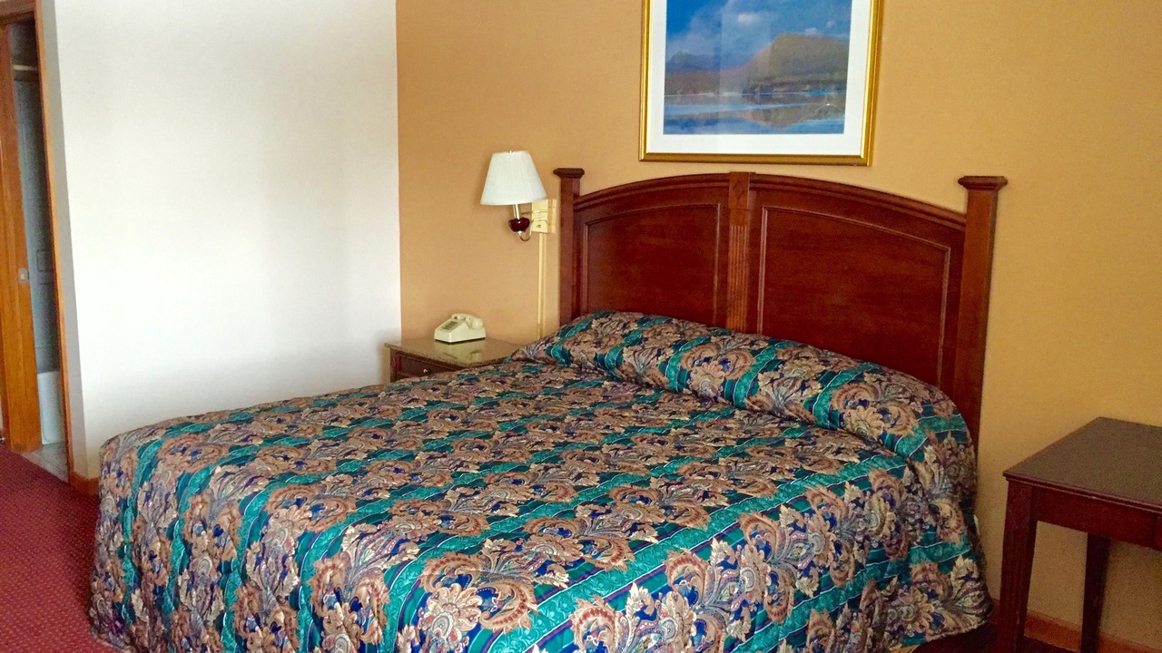 Photo of Bedroom in Waukegan