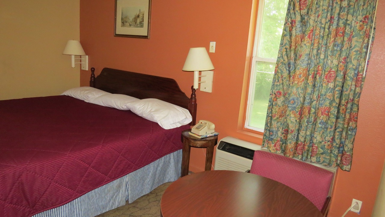 Photo of Bedroom in Caseyville
