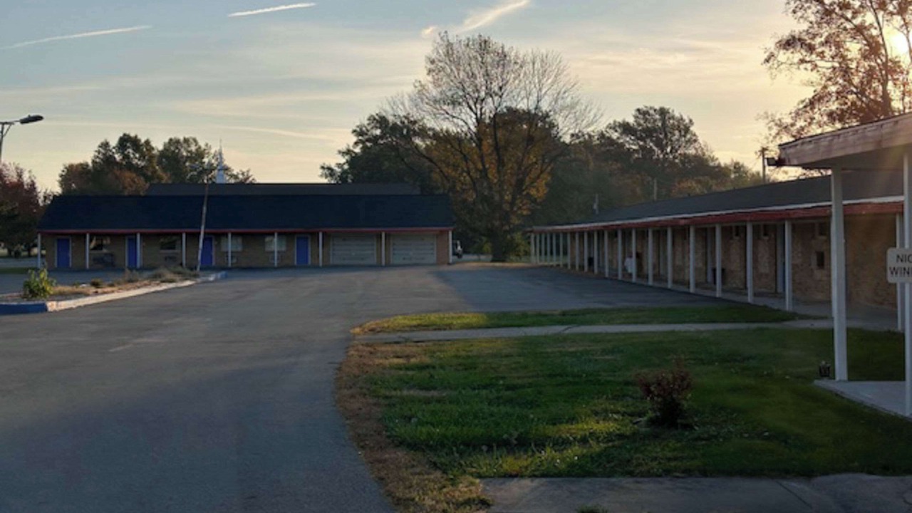Photo of Outdoor in Flora