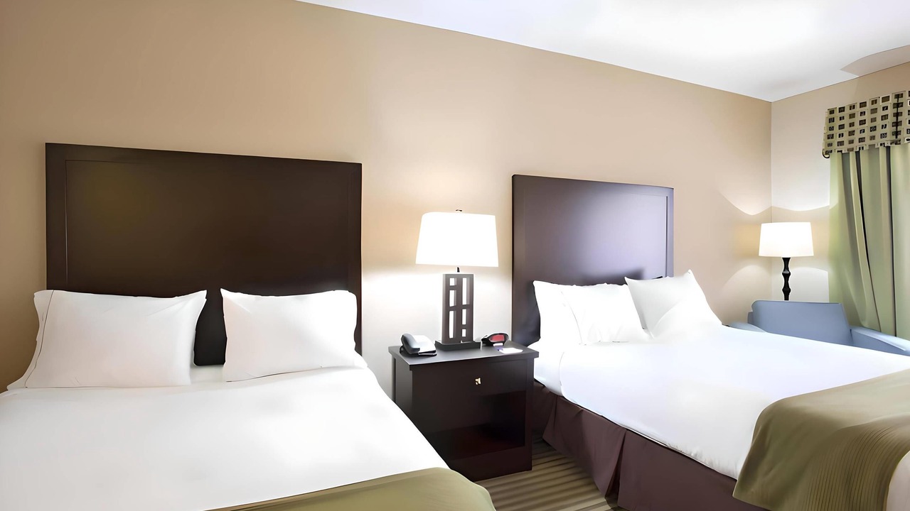 Photo of Bedroom in Le Roy