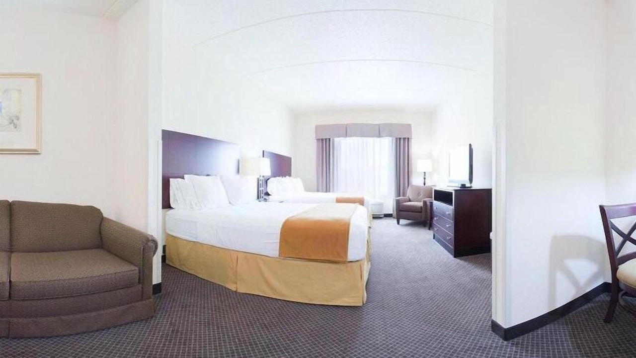 Photo of Bedroom in Hillside