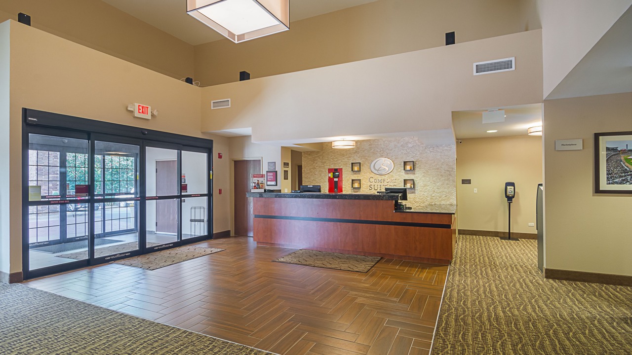 Photo of Livingroom in Grayslake