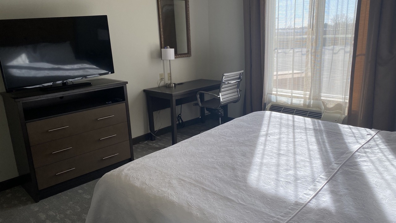 Photo of Bedroom in Forsyth