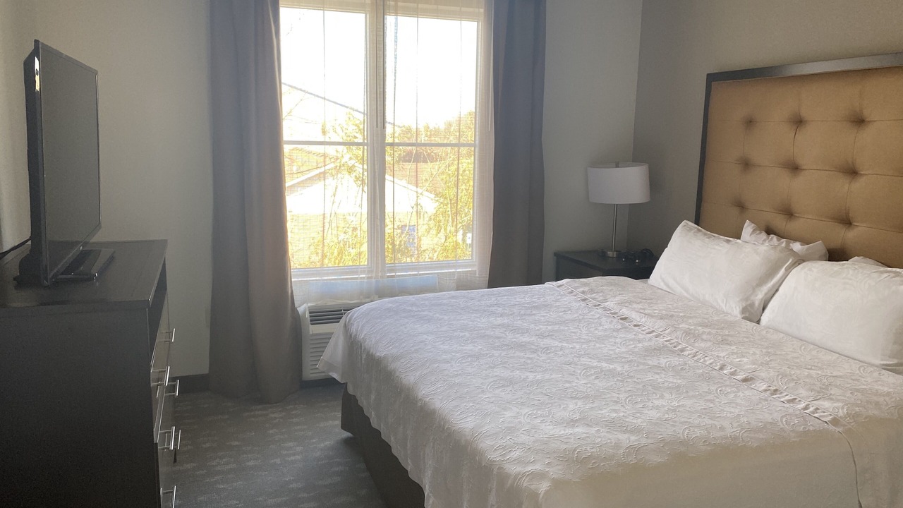 Photo of Bedroom in Forsyth