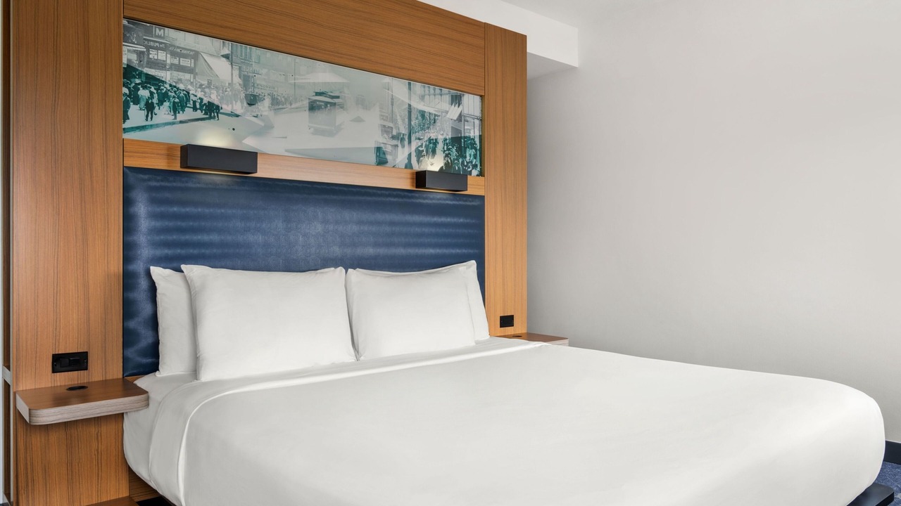 Photo of Bedroom in Rosemont