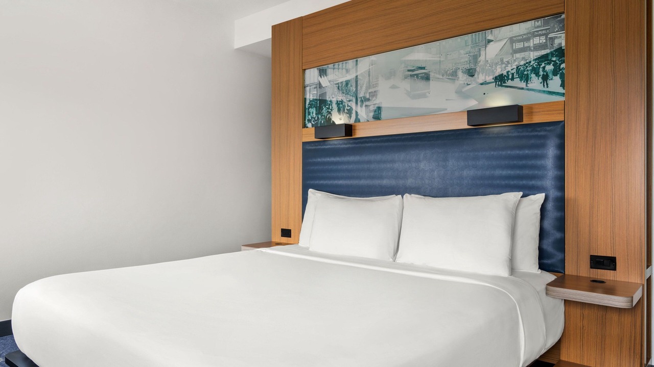Photo of Bedroom in Rosemont