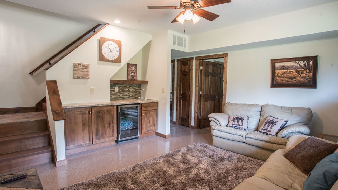 Photo of Livingroom in Sullivan