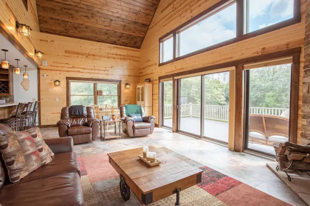 Photo of Livingroom in Sullivan