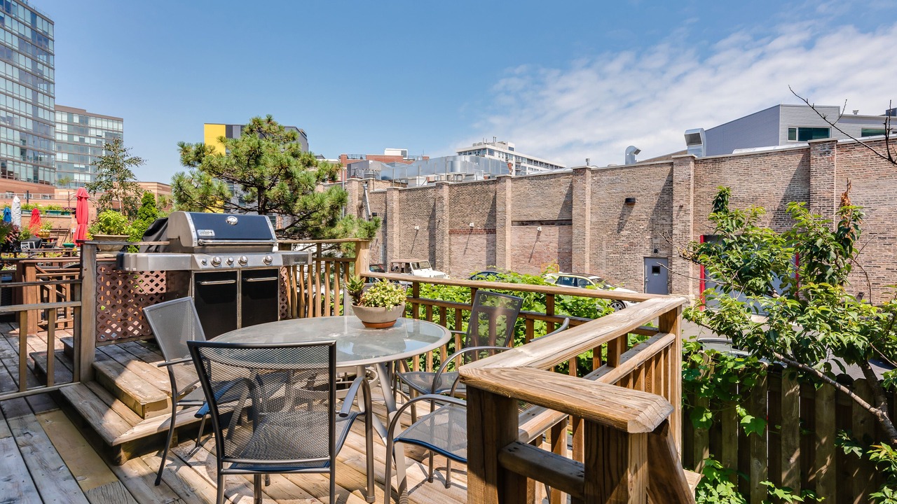 Photo of Outdoor in River West
