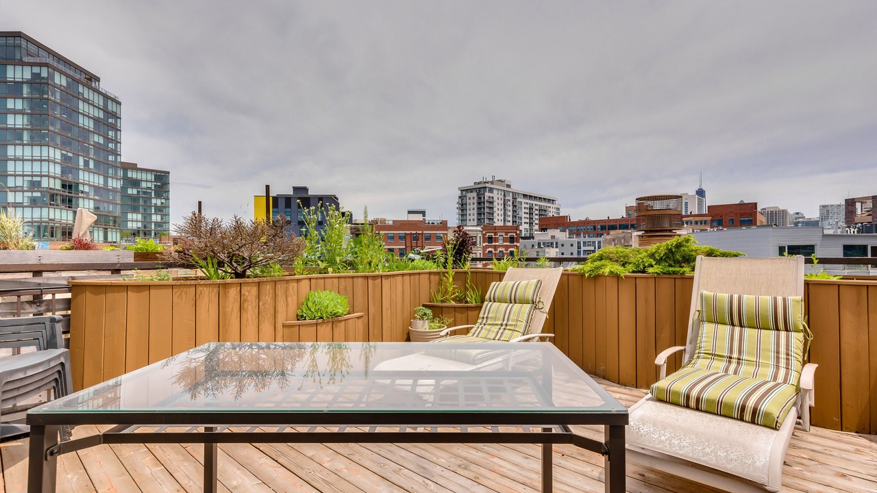 Photo of Outdoor in River West