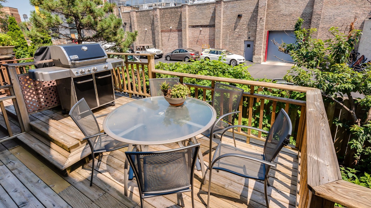 Photo of Outdoor in River West