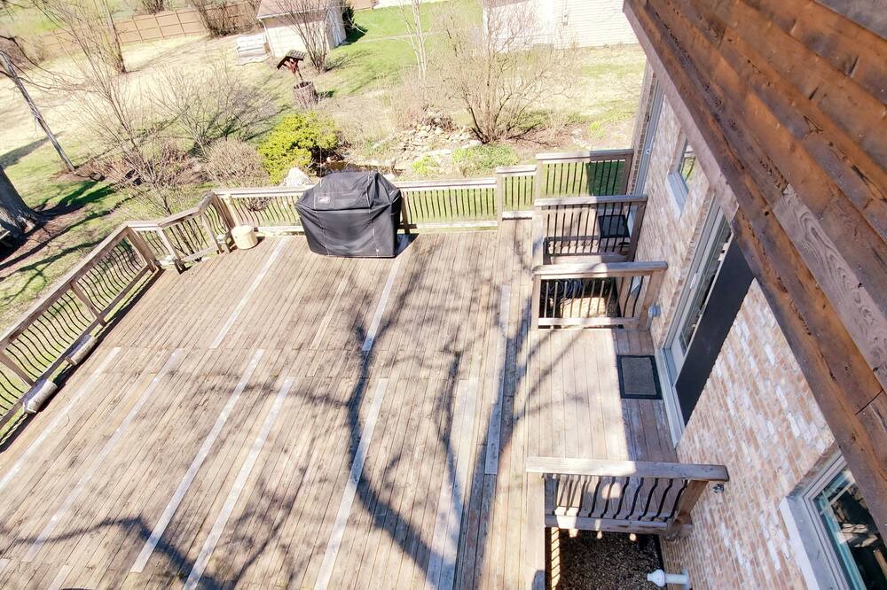 Photo of Patio Balcony in Justice