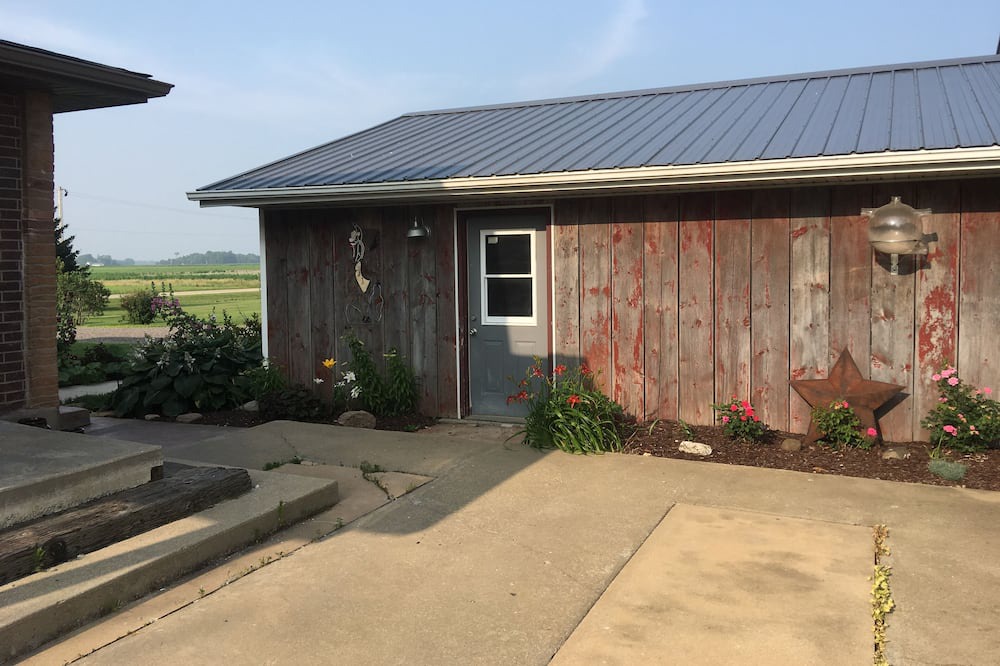 Photo of Outdoor in Holcomb