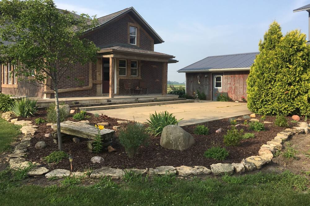 Photo of Outdoor in Holcomb