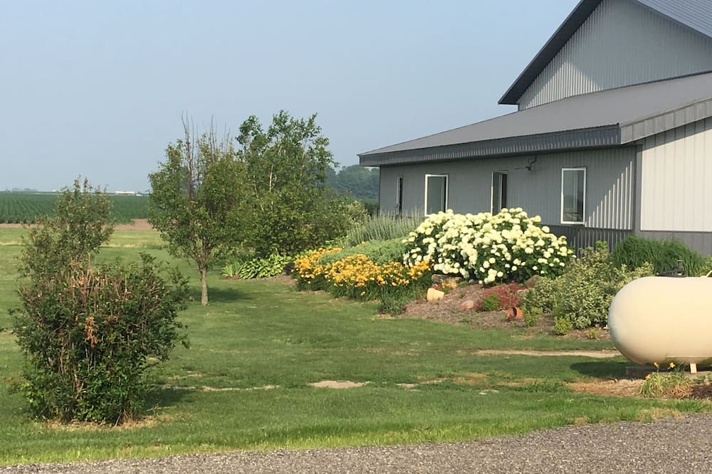 Photo of Outdoor in Holcomb