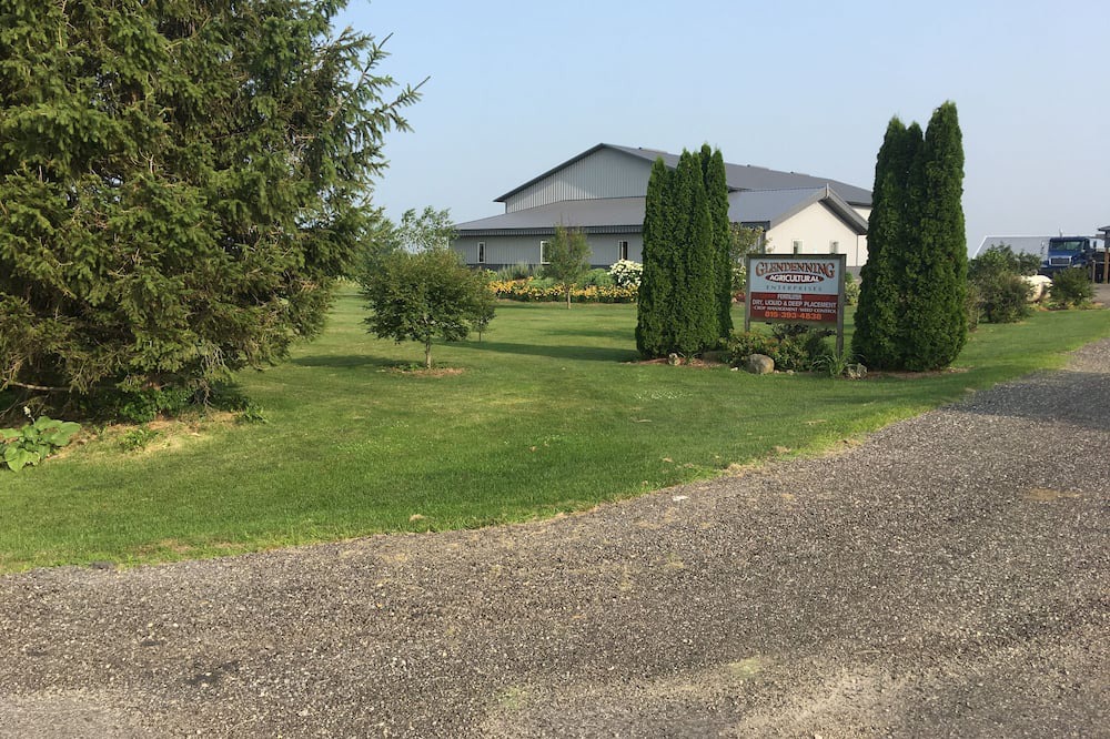 Photo of Outdoor in Holcomb