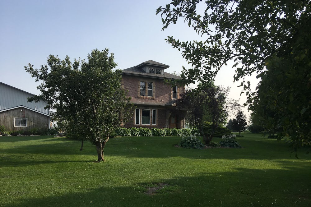 Photo of Outdoor in Holcomb