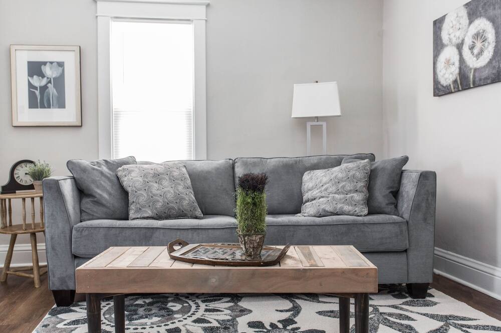 Photo of Livingroom in Libertyville