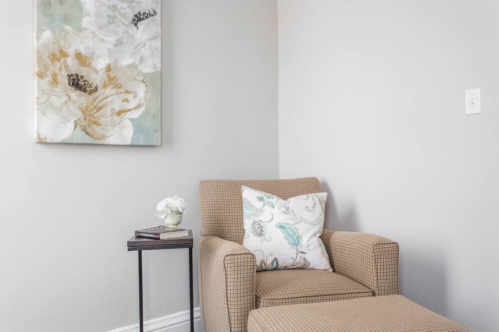 Photo of Livingroom in Libertyville