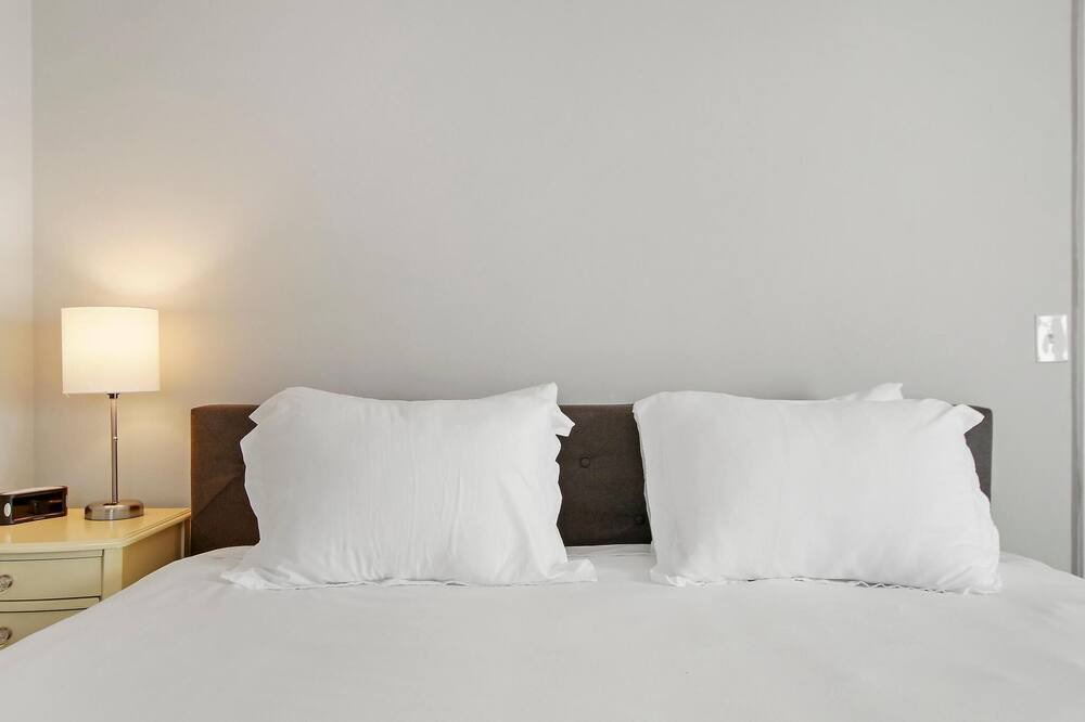 Photo of Bedroom in Libertyville