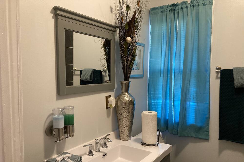 Photo of Bedroom in Calumet Park