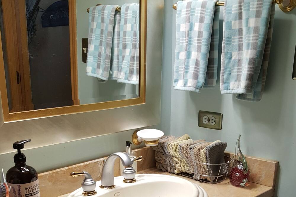 Photo of Bedroom in Homer Glen