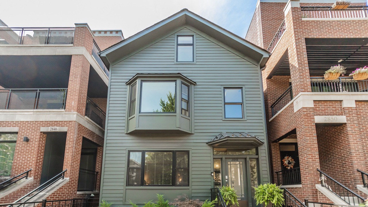 Photo of Outdoor in Lakeview