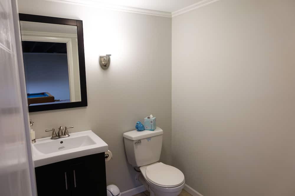 Photo of Bathroom in Scheller