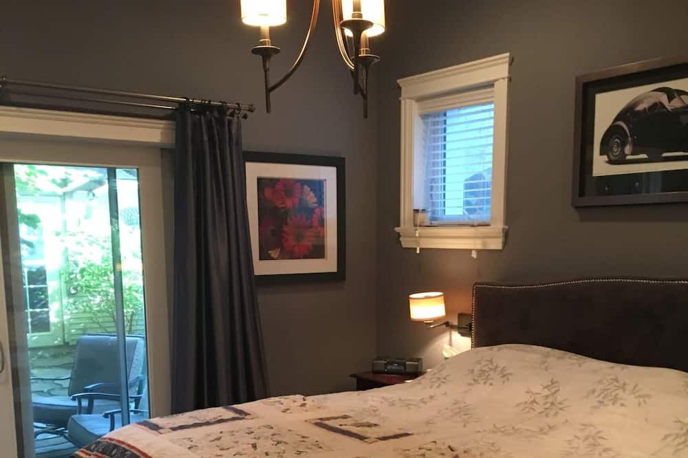 Photo of Bedroom in Ravenswood