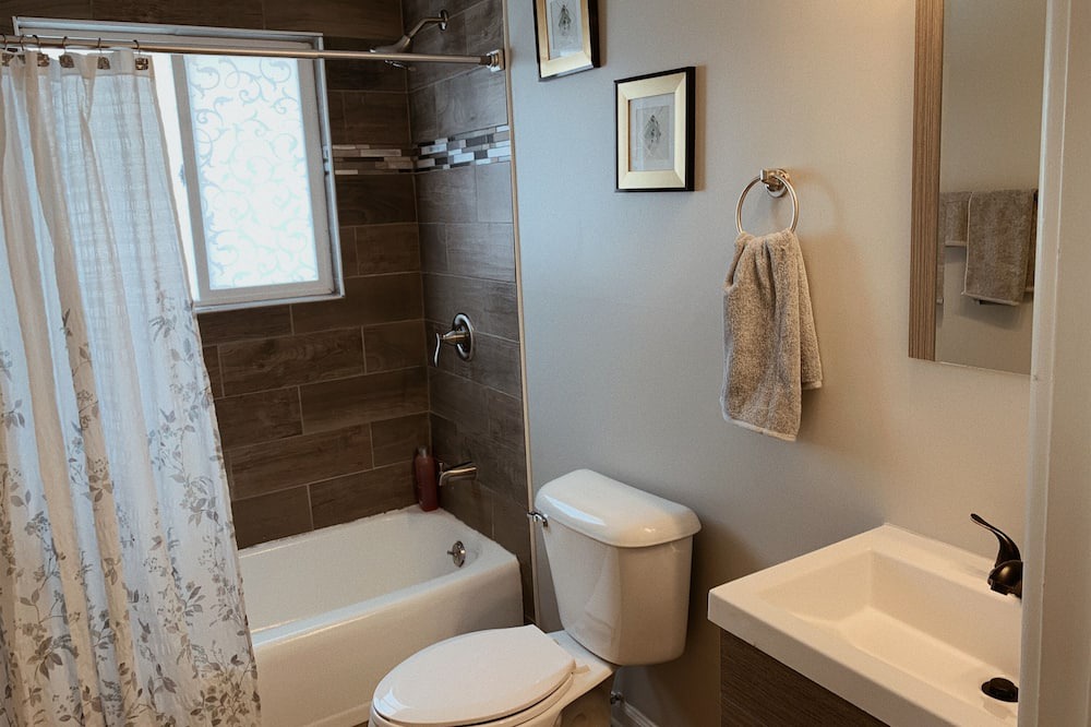 Photo of Bathroom in Aurora
