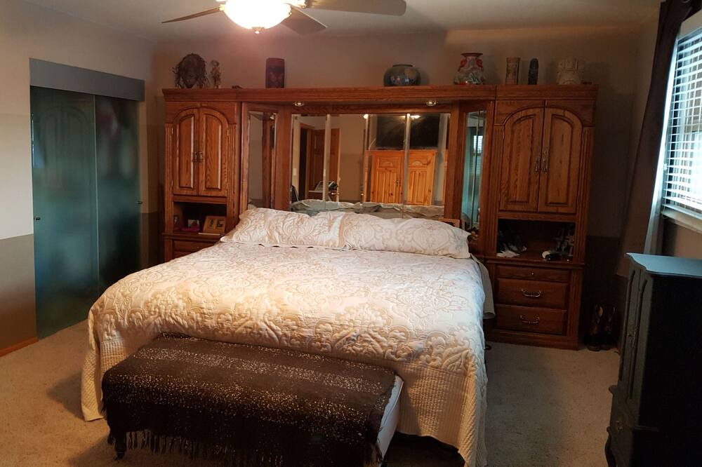 Photo of Bedroom in Homer Glen