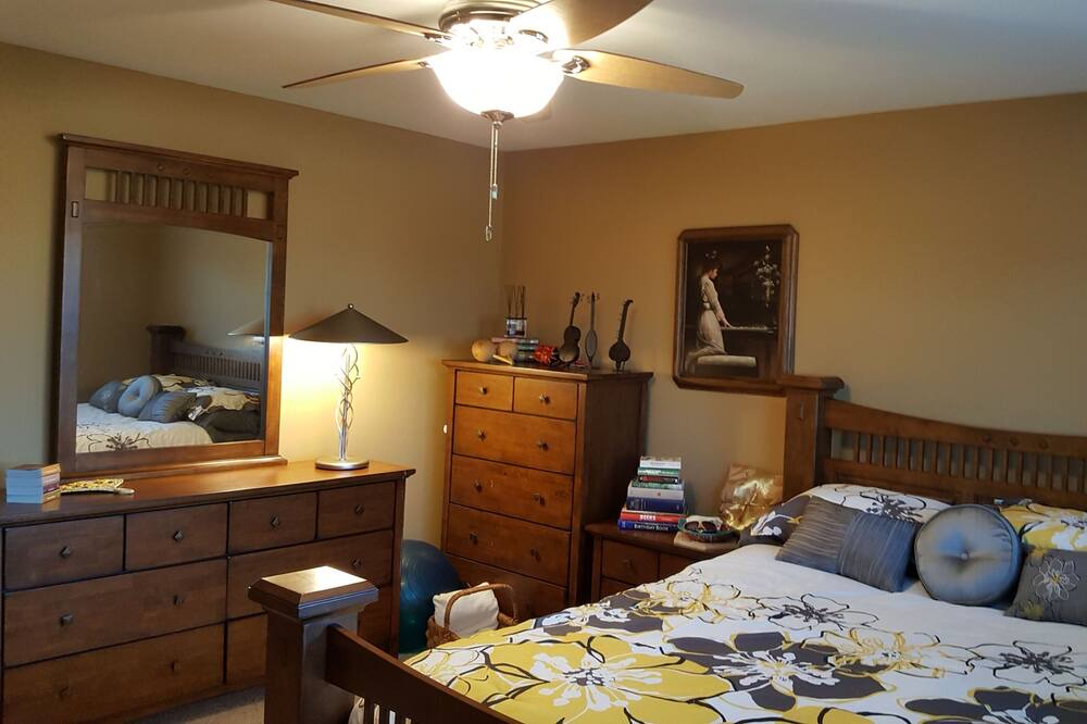 Photo of Bedroom in Homer Glen