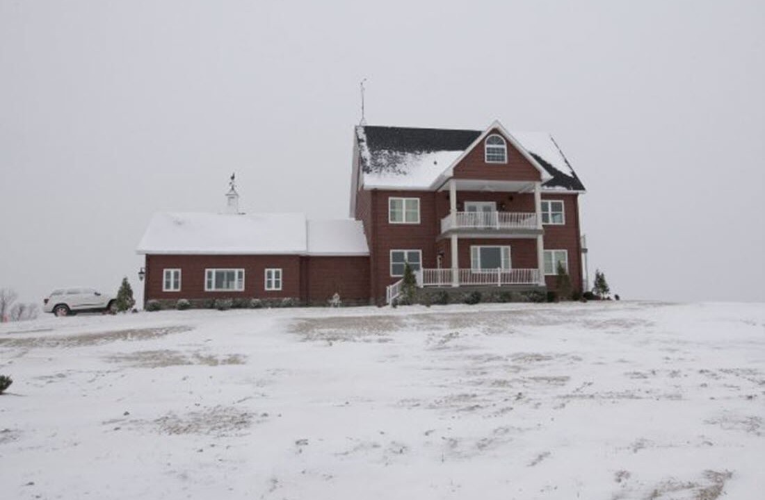Photo of Outdoor in Metropolis