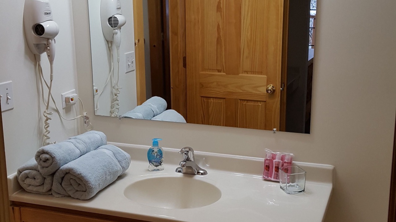 Photo of Bathroom in Oglesby