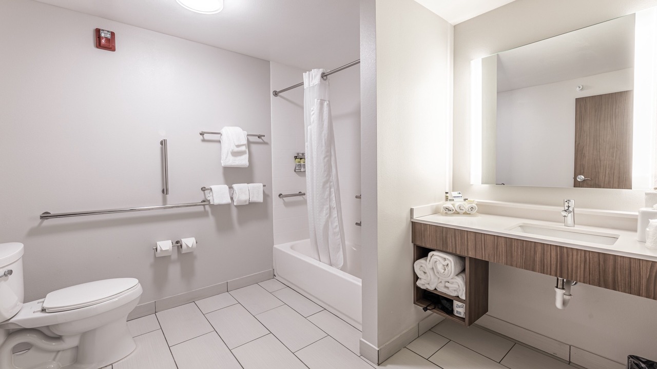 Photo of Bathroom in Rantoul