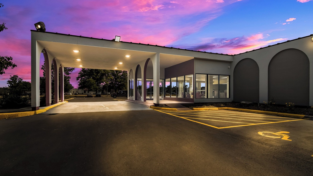 Photo of Buildings in North Aurora