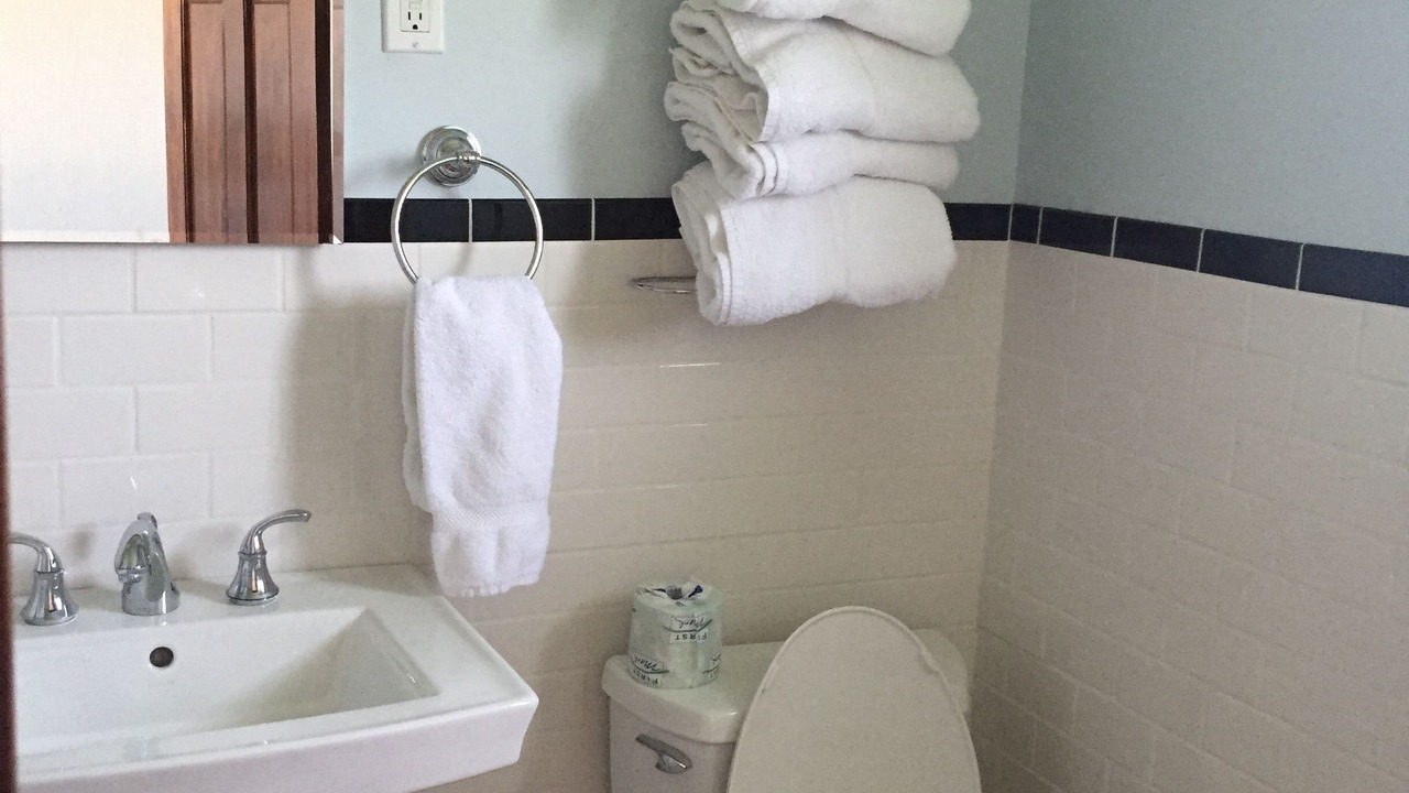Photo of Bathroom in Pocahontas