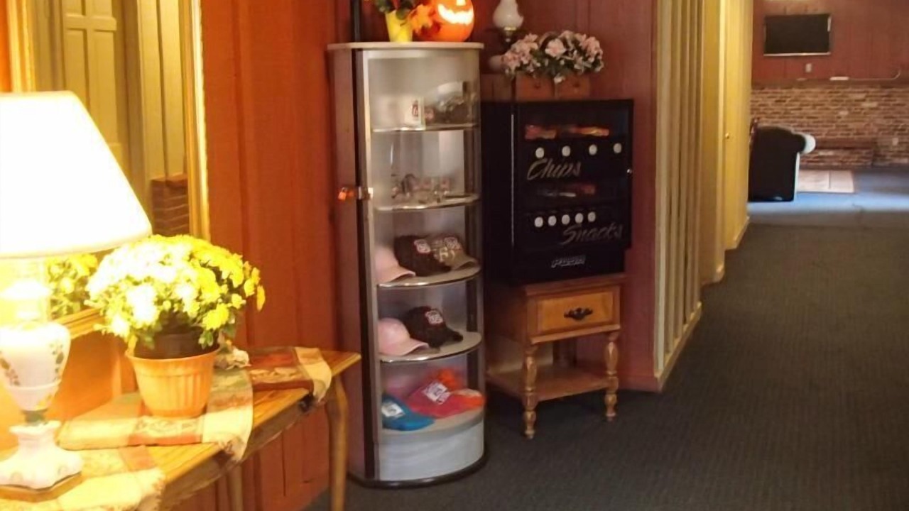 Photo of Livingroom in Carlinville