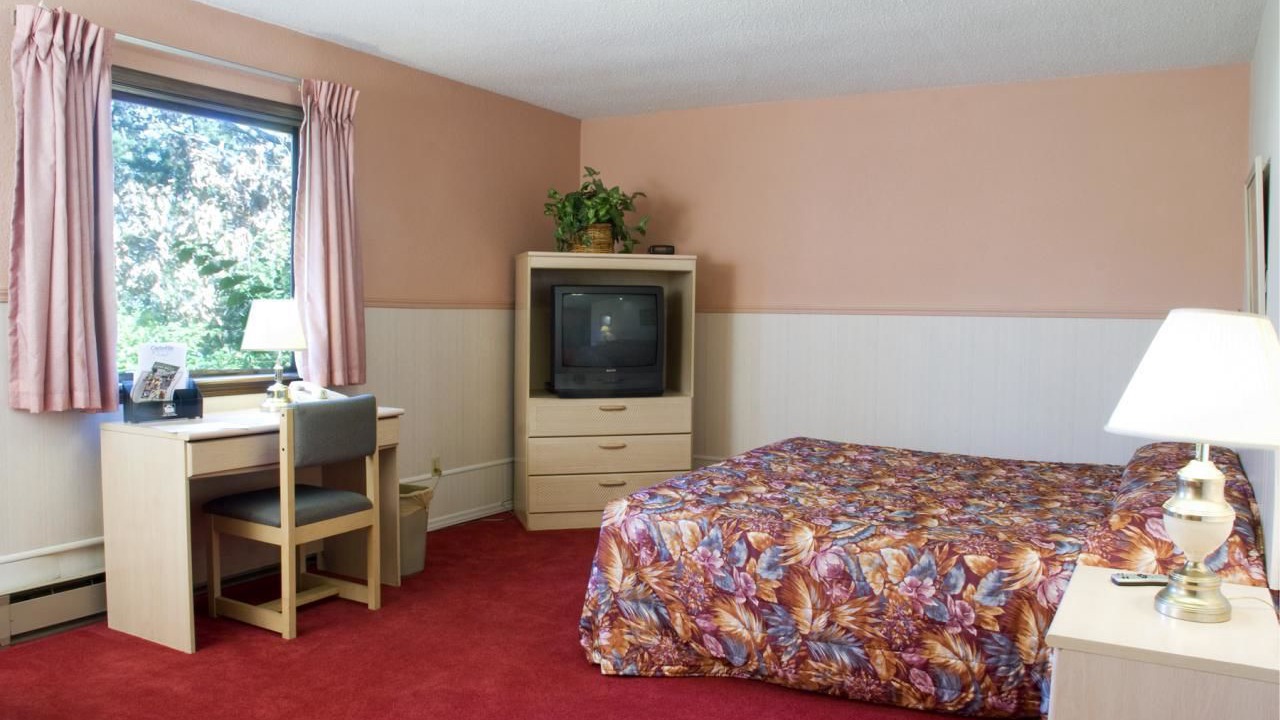Photo of Bedroom in Carlinville