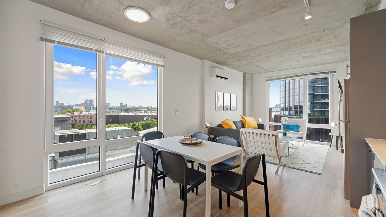 Photo of Bedroom in River North